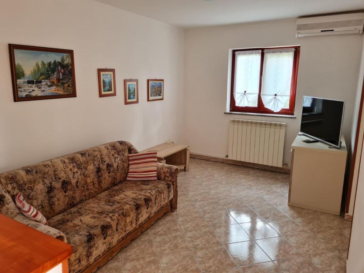 Apartment Ornela Umag Exterior photo