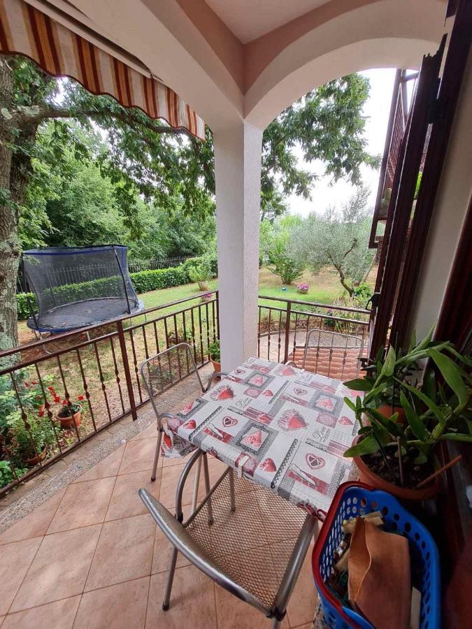 Apartment Ornela Umag Exterior photo